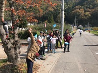 沿道の暖かな応援　うちの家族も。